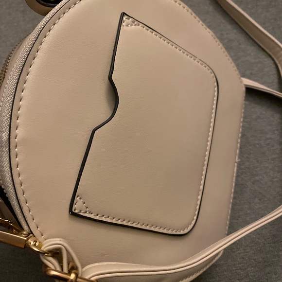 “New York” Women’s Crossbody Bag - Picture 2 of 2